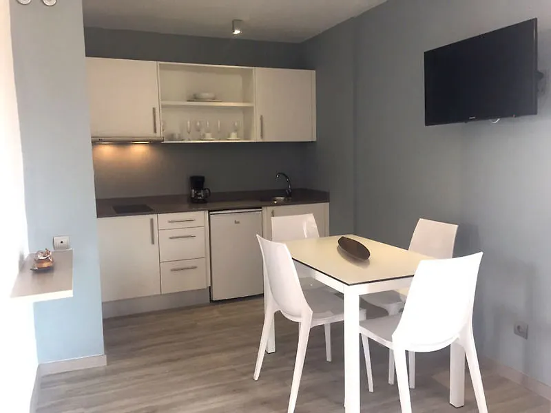 Apartamentos Bora Bora - Adults Only Playa d'en Bossa Lägenhetshotell